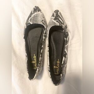 Women’s lulus snakeskin flats